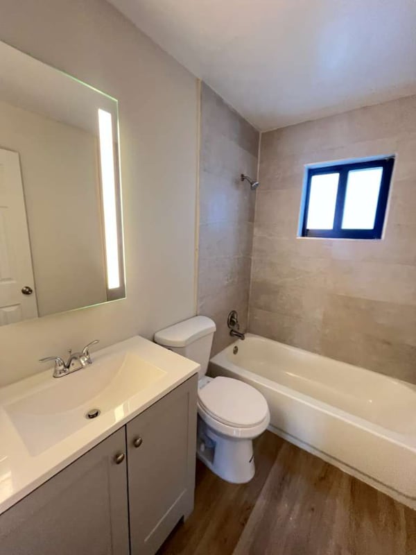 Photo - 1410 HIALEAH Apartment