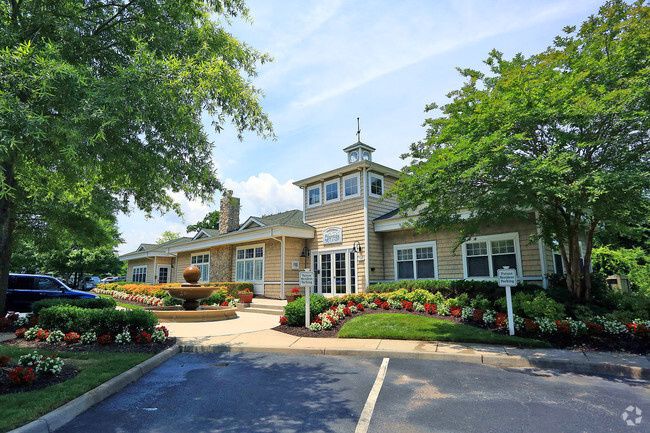 Building Photo - Saltmeadow Bay