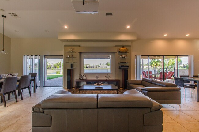 Building Photo - 11521 Island Lakes Ln
