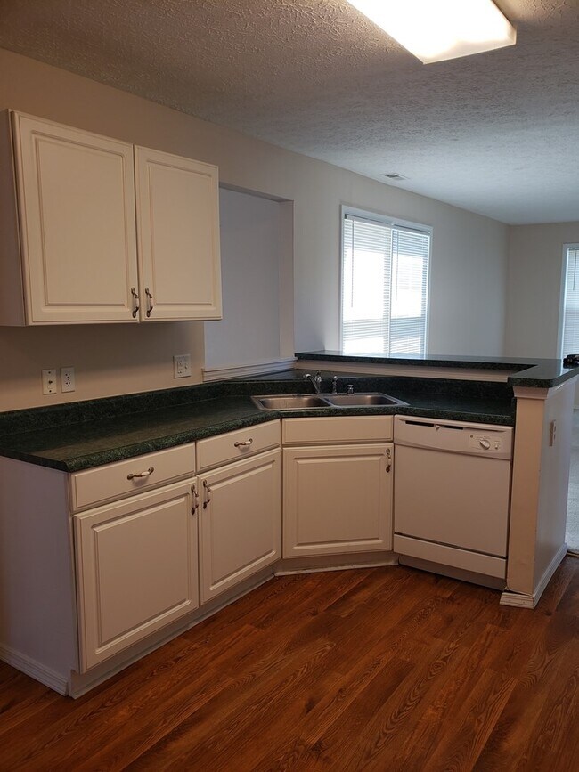 Building Photo - 4631 Strickland Dr