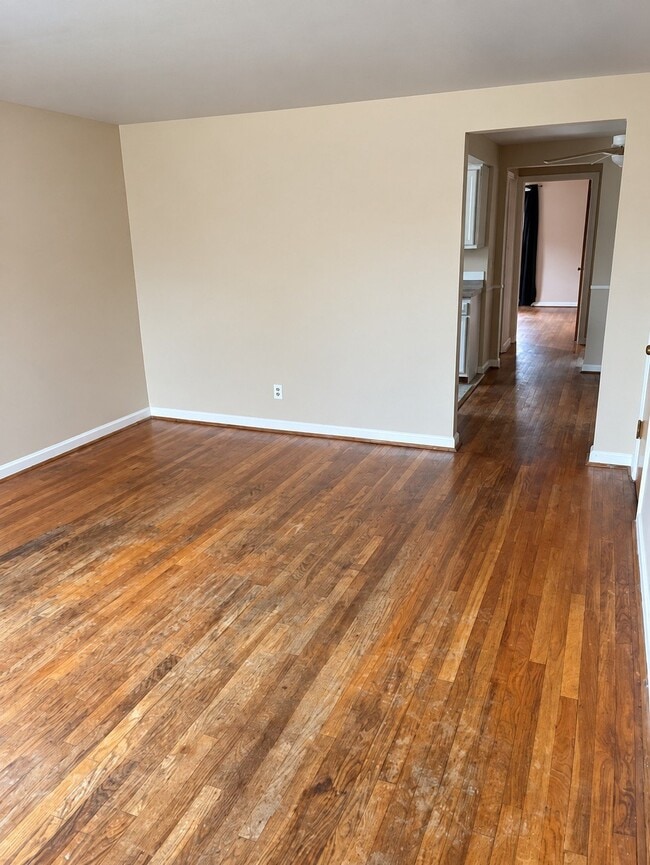 Building Photo - 3903 E Gatewood Ln