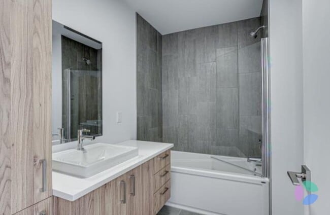 Building Photo - 272B Rt Du Canton