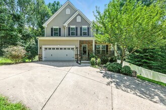 Building Photo - 8120 Fairmont Dr
