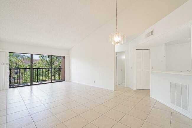 Building Photo - 9033 Wiles Rd