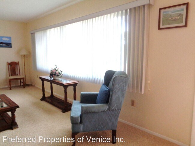 Building Photo - 3 br, 2 bath House - 208 PIAZZA DI LUNA