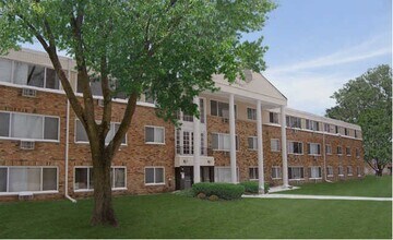 Interior Photo - Willows On France