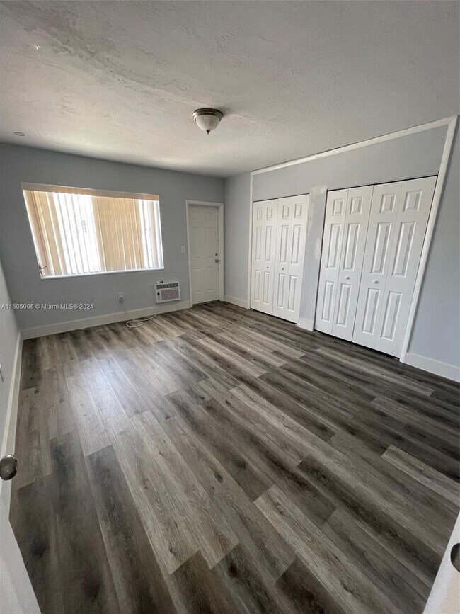 Building Photo - 8010 Tatum Waterway Dr