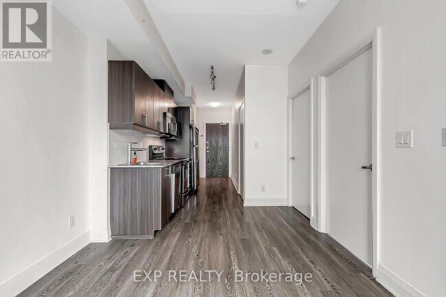 Building Photo - 17 Kenaston Gardens