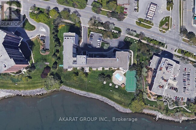 Photo du bâtiment - 5280 Lakeshore Rd.