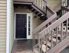 Building Photo - 7831 Meadowhaven Blvd Building Photo - 7831 Meadowhaven Blvd