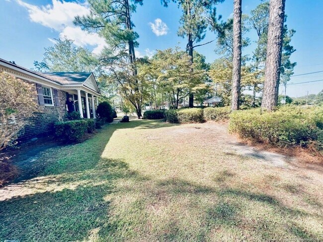 Building Photo - 5401 Chesapeake Rd