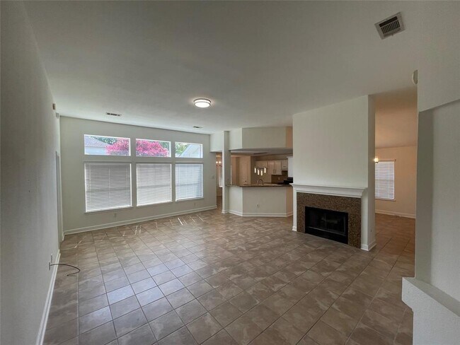 Building Photo - 10028 Redoak Pass Ln