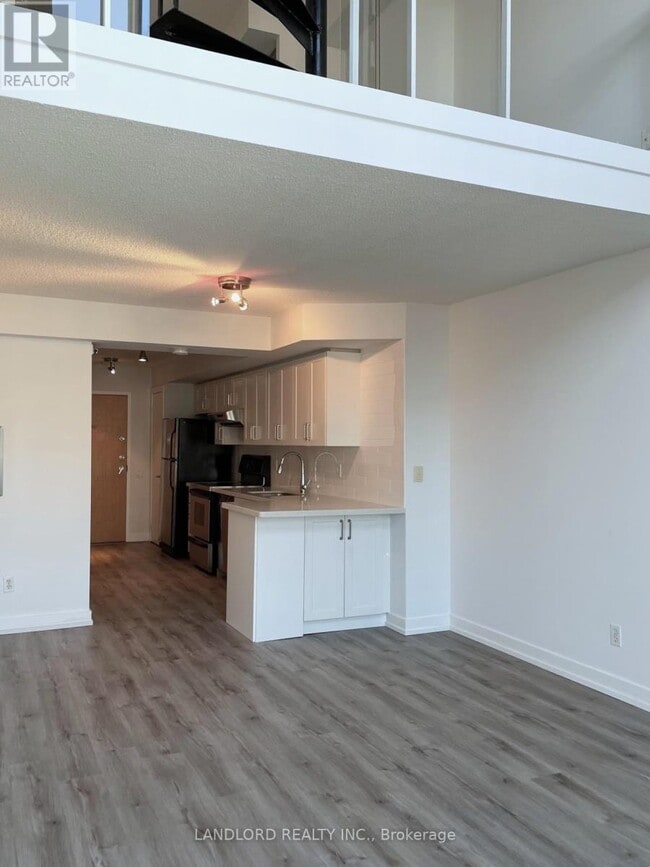 Photo du bâtiment - 77-LP77 Lombard St