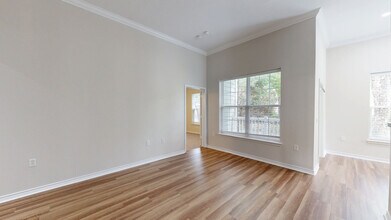 Interior Photo - Ridge at Blue Hills