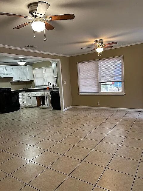 Foto del edificio - 3056 Farcott St