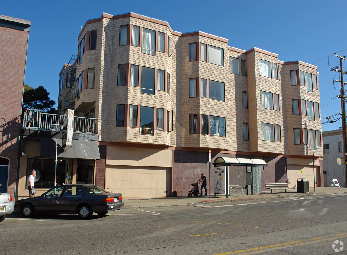 Primary Photo - 1100 Clement St