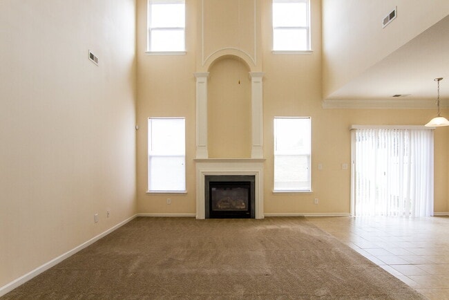 Building Photo - 11530 Hattie Little St