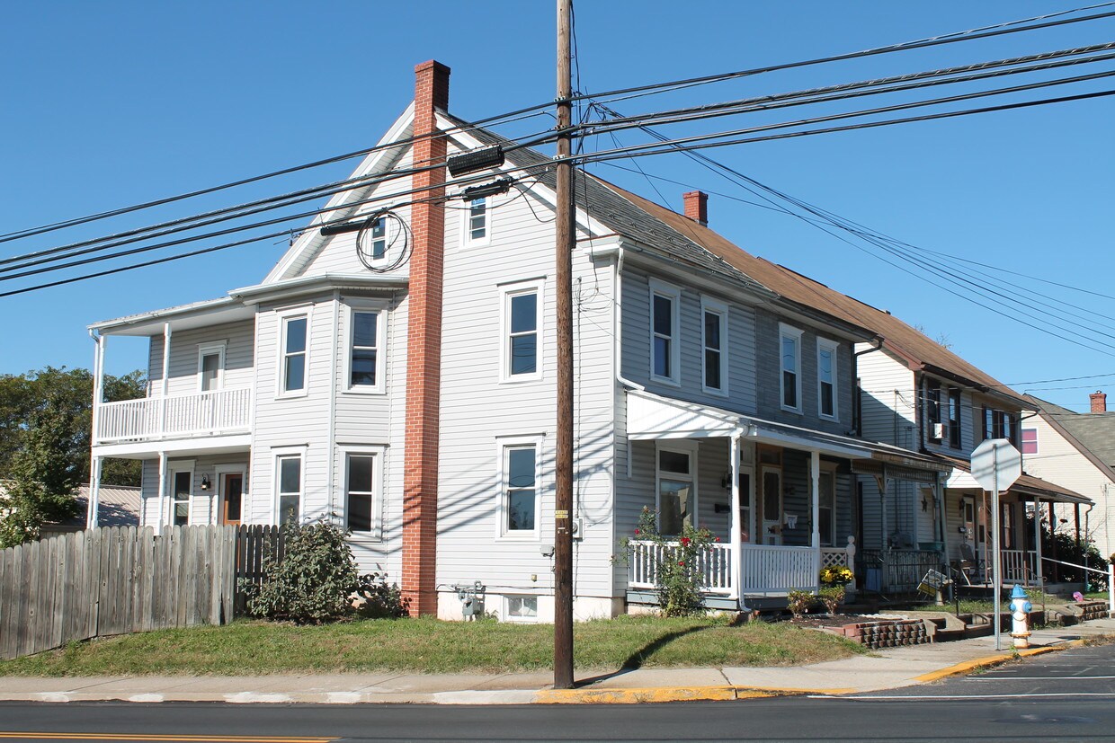 522 Railroad St, Pennsburg, PA 18073 House Rental in Pennsburg, PA
