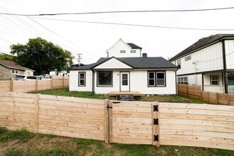 Building Photo - 2022 14th Ave N