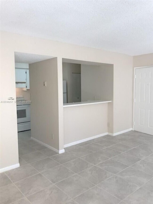 Foto del edificio - 630 S Park Rd