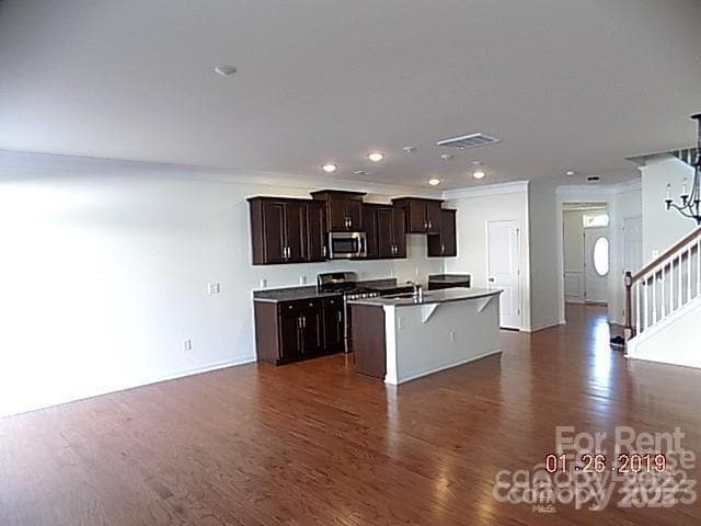 Building Photo - 15027 Savannah Hall Dr