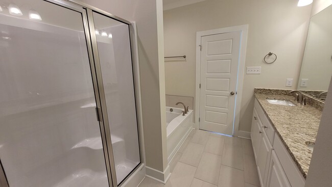 Foto del edificio - Brand New home in Zachary!