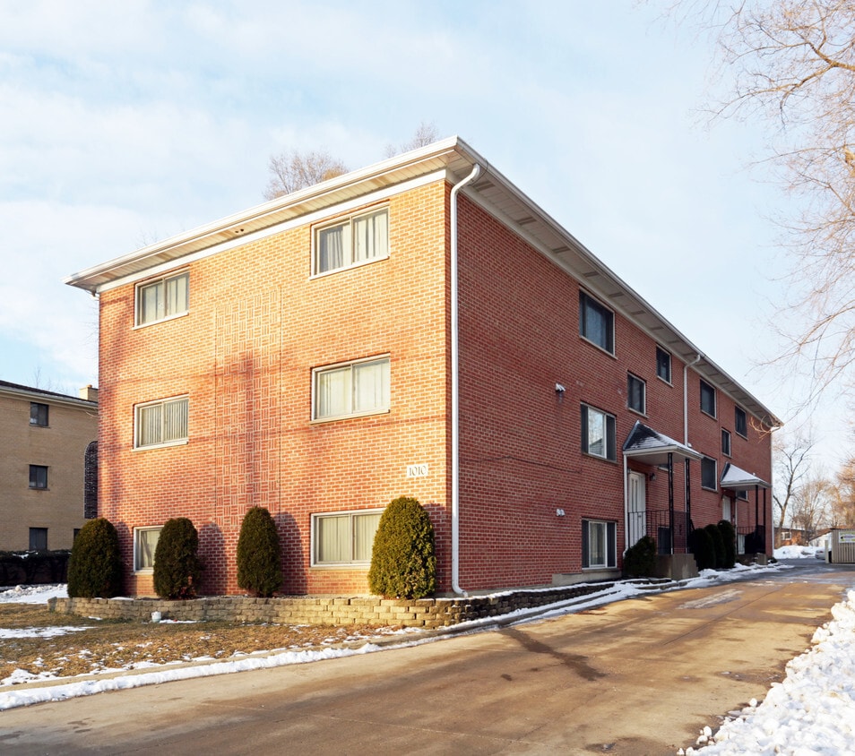 Primary Photo - 1010 S York Rd
