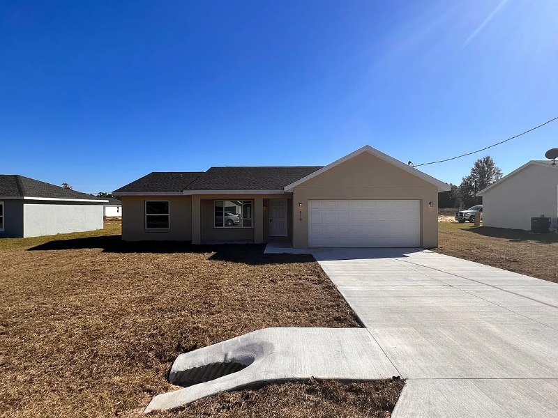 416 Malauka Loop, Ocklawaha, FL 32179 House Rental in Ocklawaha, FL