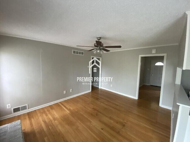 Foto del edificio - 1715 Santa Clara - Available Now!