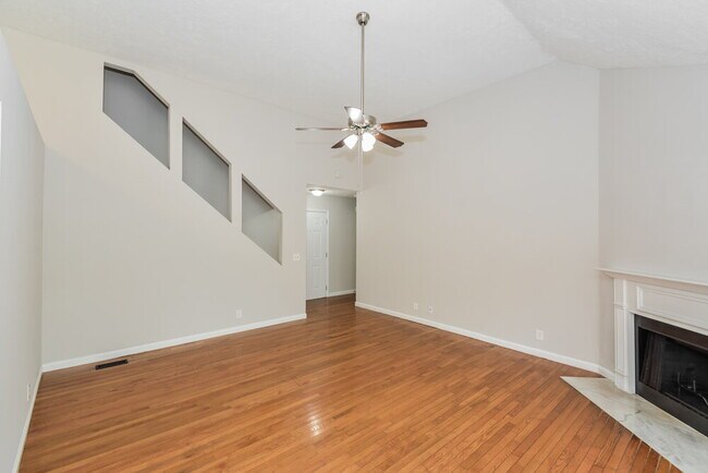 Building Photo - 757 Dover Glen Dr