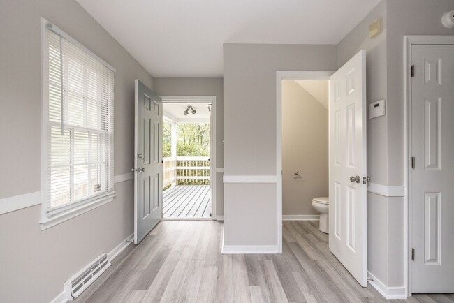 Building Photo - Professionally Renovated Chesterfield Home