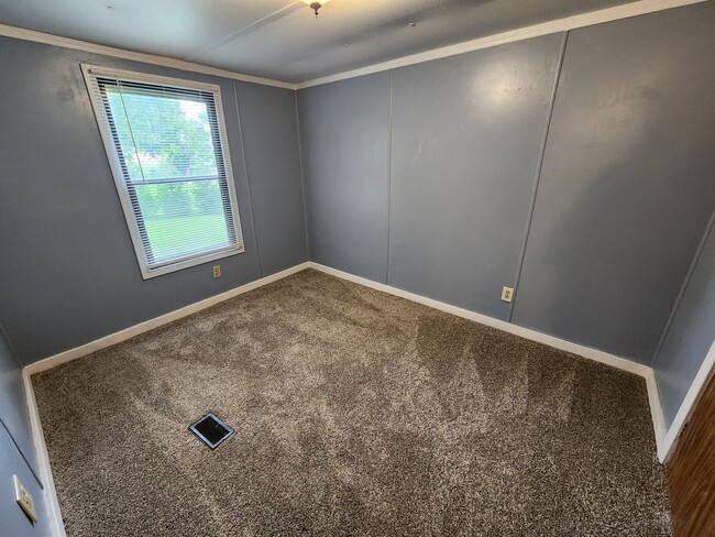 Building Photo - Remodeled Single Family