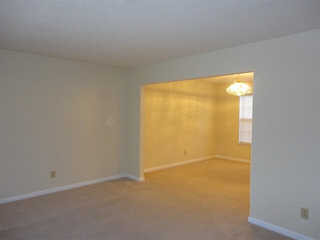 Building Photo - 6295 Valleyview Drive