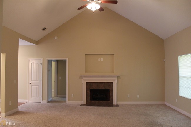 Building Photo - 401 Old Kennedy Ln