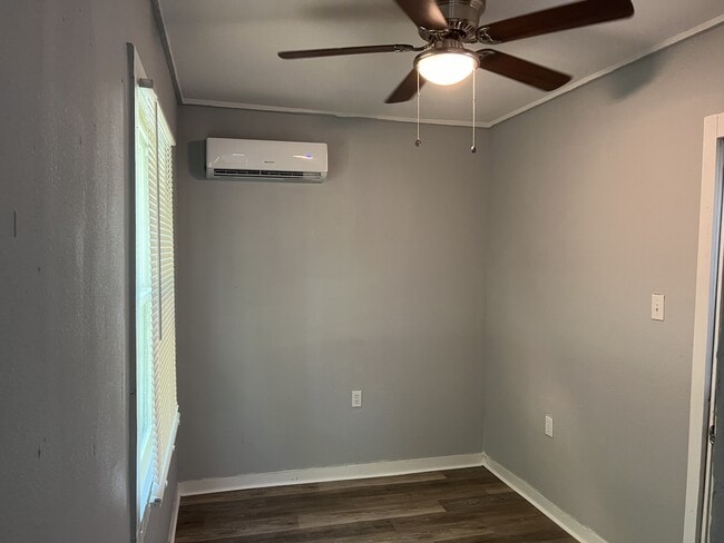 Building Photo - 33 Macks Dr