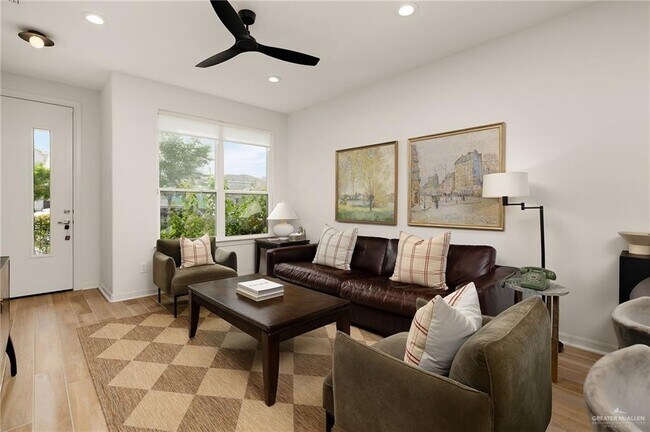 Foto del edificio - 10231 N 13th St