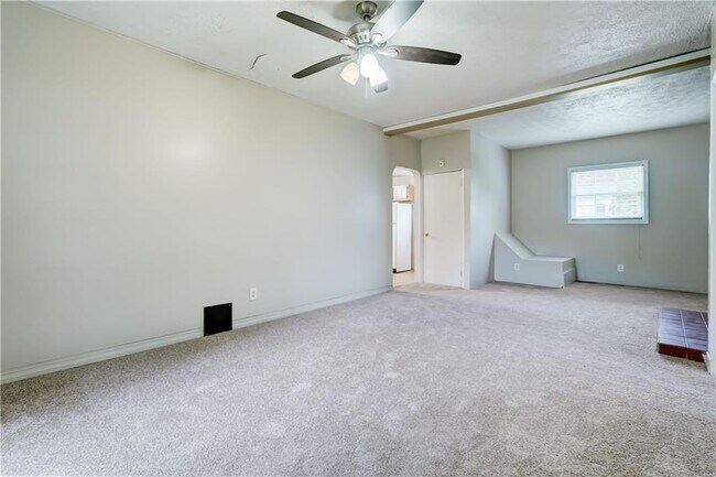 Foto del edificio - 4539 Dewey Ave