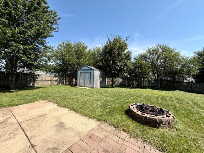 Building Photo - 3619 Starks Dr