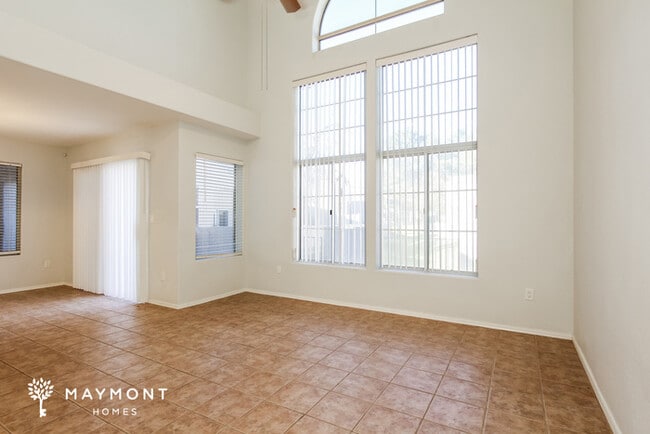 Building Photo - 506 S Sunrise Dr