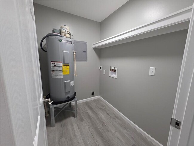 Foto del edificio - 3066 Baycrescent Dr