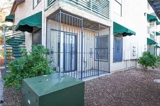 Building Photo - 510 Elm Dr