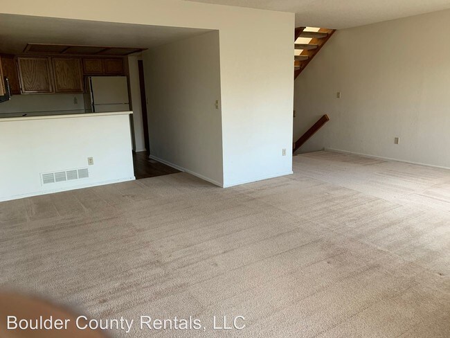 Foto del edificio - 2 br, 3 bath Apartment - 8120 Dry Creek Cir