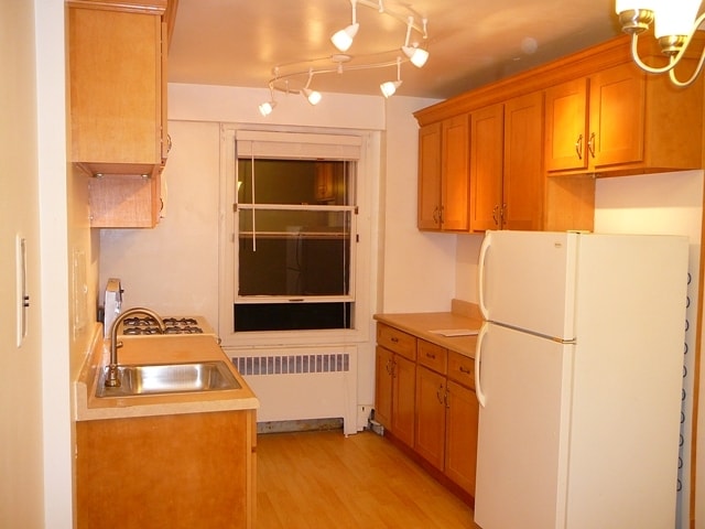 Building Photo - 30 Glenbrook Rd
