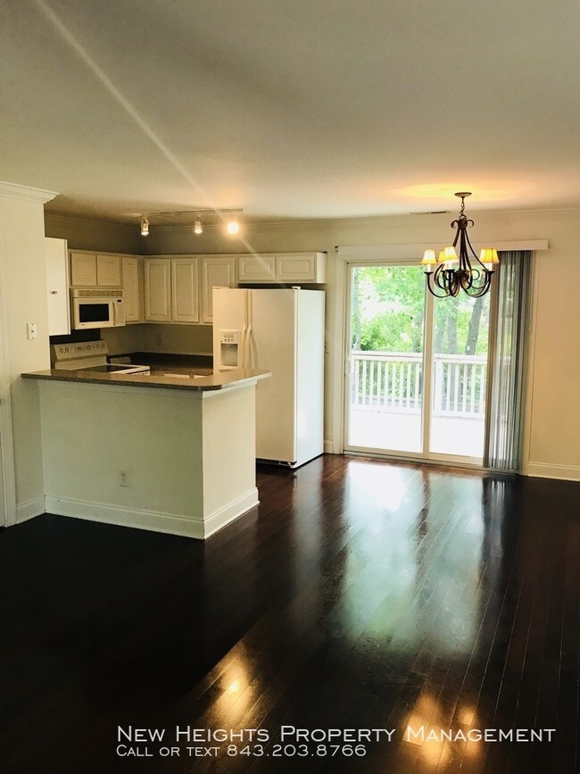 Building Photo - 1675 Lauda Dr