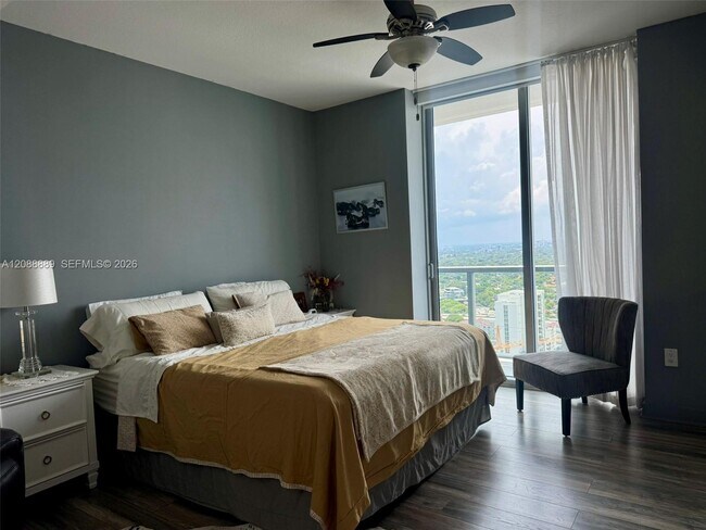 Foto del edificio - 1111 SW 1st Ave