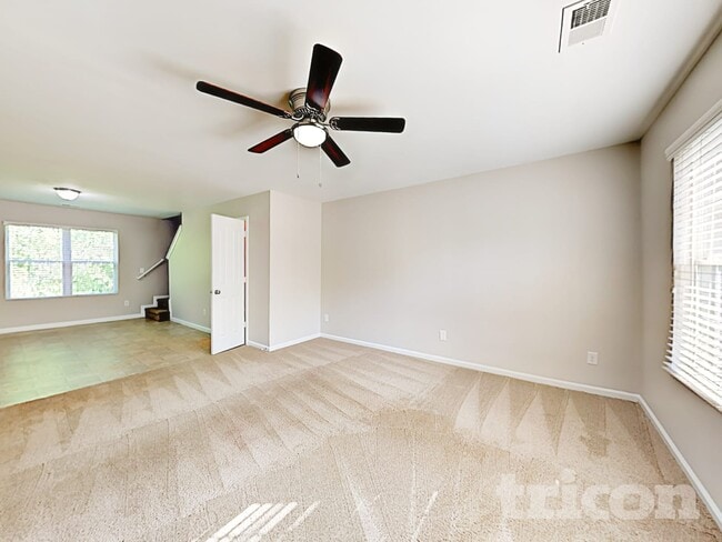 Foto del edificio - 4915 Magnasco Ln