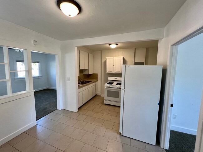 Kitchen and dining area - 315 W 800 N