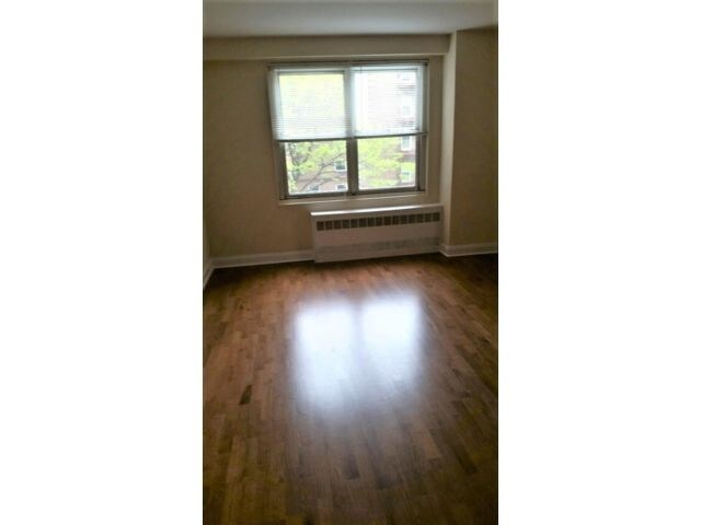 Building Photo - 2650 Ocean Pkwy