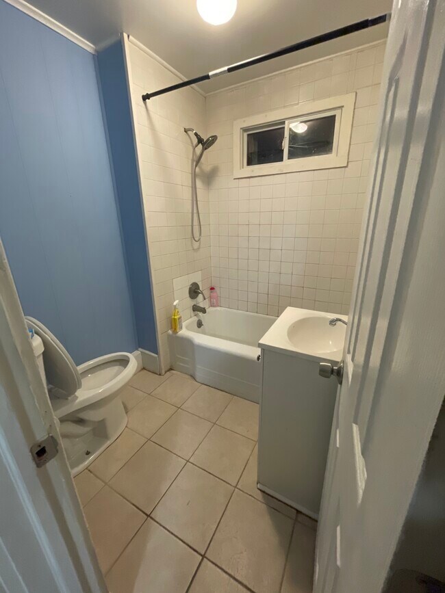 Foto del edificio - 256 Plank Rd