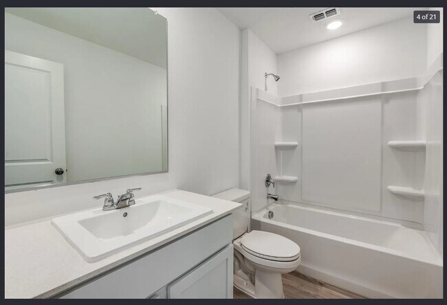 Building Photo - 6310 Sandpiper Ln